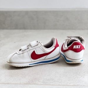 Nike Cortez Velcro sneakers